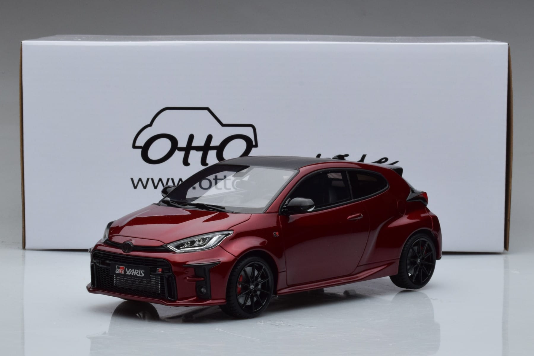 Toyota GR Yaris Rot Otto 1:18 OT1003 Resin – Bild 6 von 6
