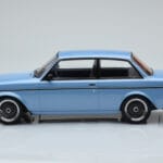 Volvo 240 Turbo Hellblau IXO 1:18 - image 3 of 6