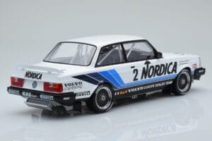 Volvo 240 Turbo Nordica #2 U. Granberg / T. Lindstrom ETCC Brno 1986 IXO 1:18 18RMC088 Metall – Bild 2 von 6