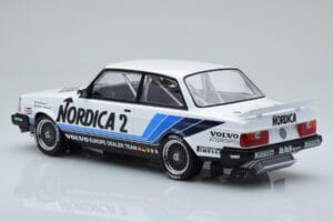 Volvo 240 Turbo Nordica #2 U. Granberg / T. Lindstrom ETCC Brno 1986 IXO 1:18 18RMC088 Metall – Bild 5 von 6