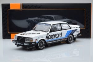 Volvo 240 Turbo Nordica #2 U. Granberg / T. Lindstrom ETCC Brno 1986 IXO 1:18 18RMC088 Metall – Bild 6 von 6