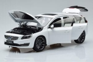 Volvo V60 D3 Crystal Weiss FAW 1:18 9430840 Metall – Bild 2 von 7