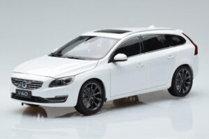 Volvo V60 D3 Crystal Weiss FAW 1:18