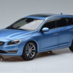 Volvo V60 D3 Power Blau FAW 1:18 9430839 Metall