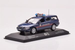 Volvo V70 Garde Frontiere Suisse Minichamps 1:43 430171899 Metall – Bild 2 von 4