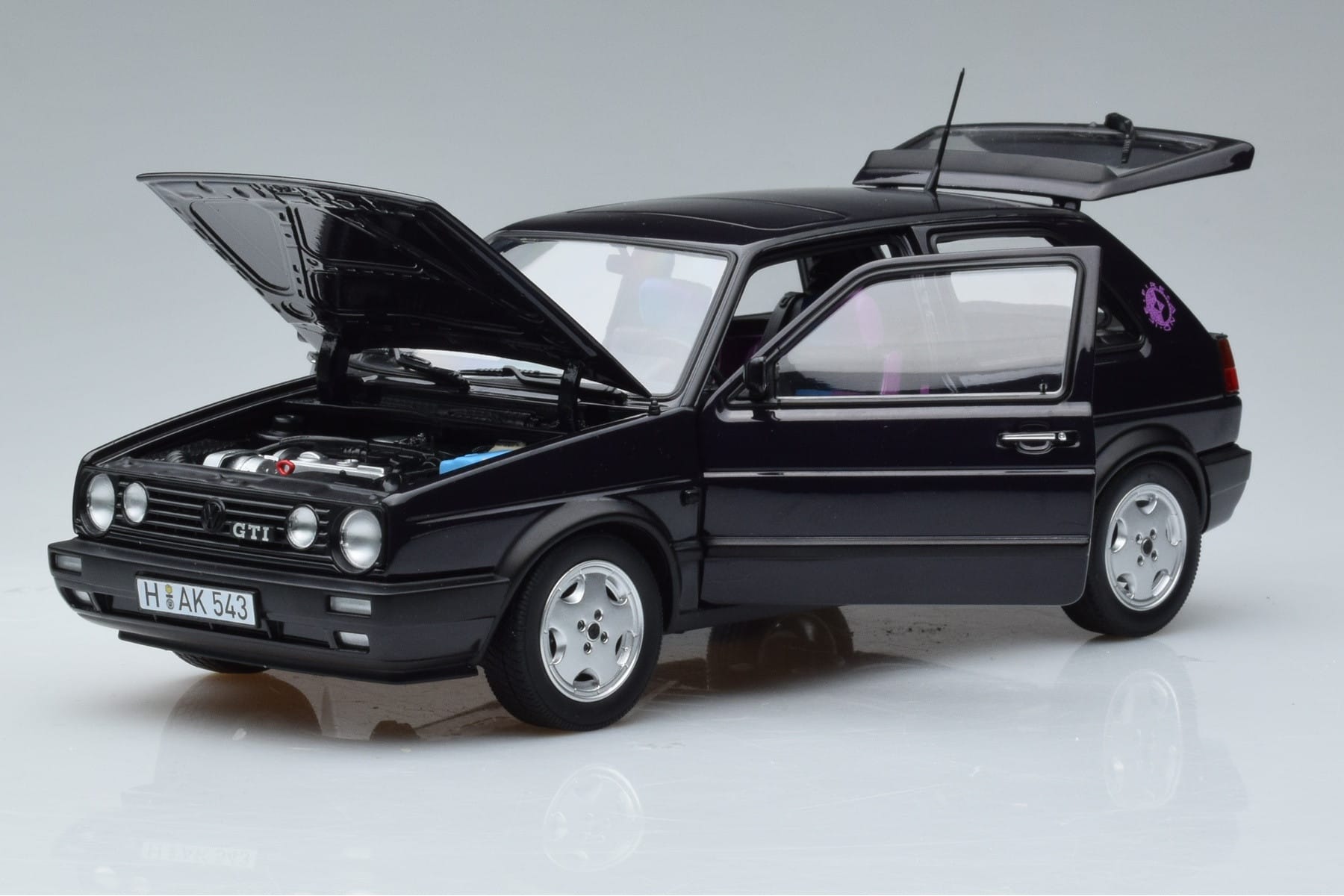 Volkswagen Golf GTI Mk2 Fire and Ice Lila Norev 1:18 188558 Metall – Bild 2 von 7