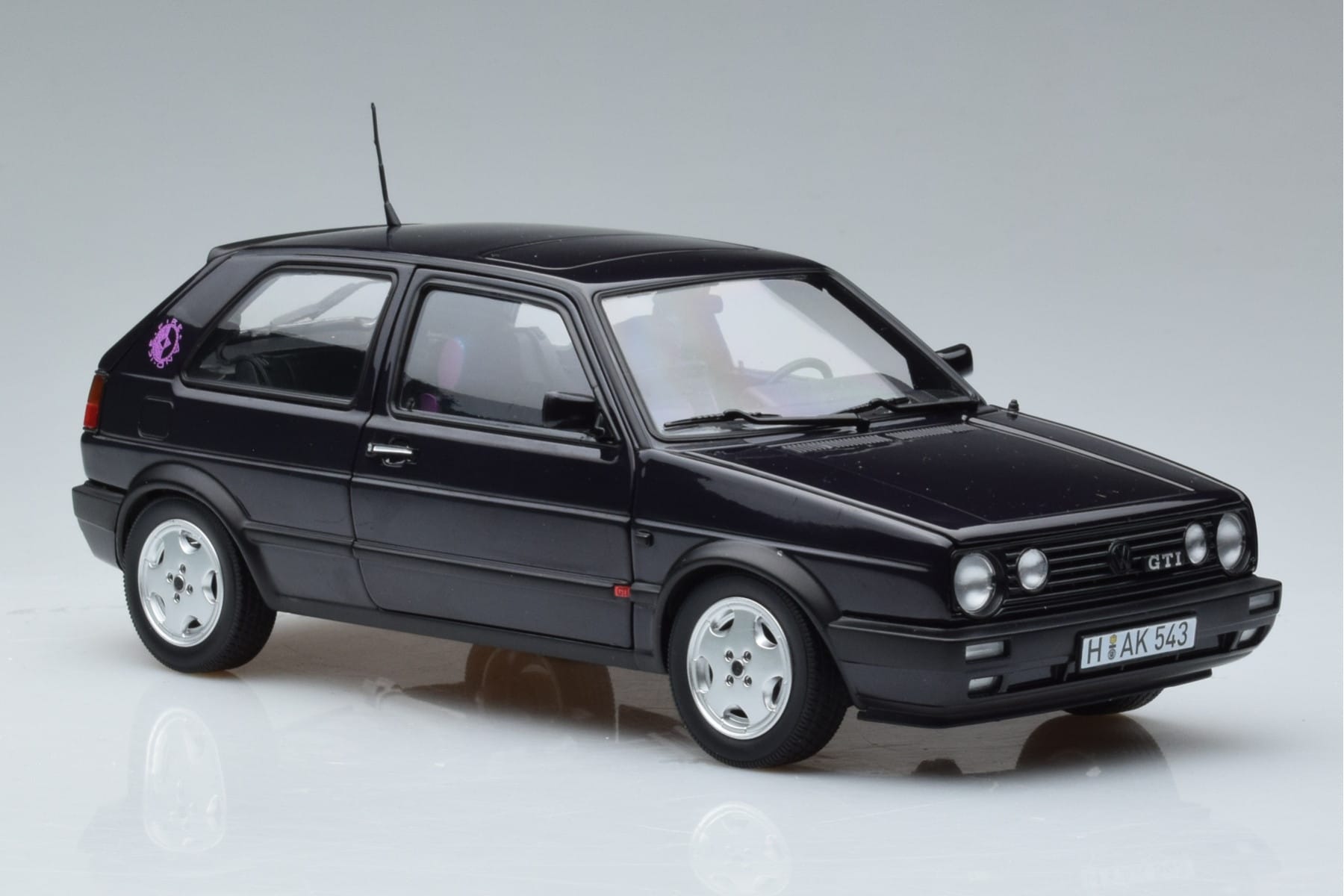 Volkswagen Golf GTI Mk2 Fire and Ice Lila Norev 1:18 188558 Metall – Bild 5 von 7