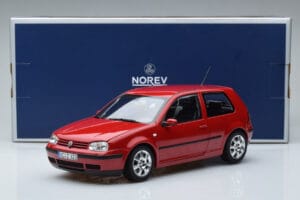 Volkswagen Golf Mk4 Rot Norev 1:18 188573 Metall – Bild 7 von 7