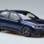 Volkswagen Golf GTI Mk8 Blau Norev 1:18 188594 Metall - image 5 of 7