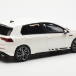 Volkswagen Golf GTI Mk8 Clubsport Weiss Otto 1:18 - image 2 of 6