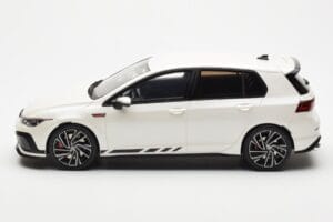 Volkswagen Golf GTI Mk8 Clubsport Weiss Otto 1:18 OT986 Resin – Bild 3 von 6