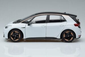 Volkswagen ID.3 Weiss FAW 1:18 ZVN000001WEI Metall – Bild 4 von 7
