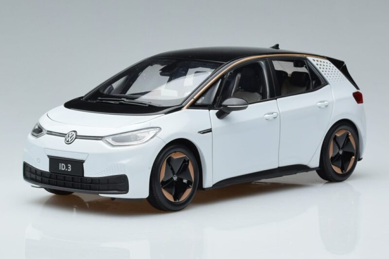 Volkswagen ID.3 Weiss FAW 1:18 ZVN000001WEI Metall