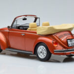 Volkswagen Beetle 1303 Cabriolet Orange Norev 1:18 - image 5 of 6