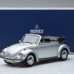 Volkswagen Käfer 1303 Cabriolet Silber Norev 1:18 - image 6 of 6