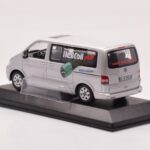 Volkswagen Multivan T5 Silber Heli Coil Edition Minichamps 1:43 - image 3 of 4
