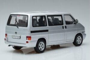 Volkswagen T4b Transporter Caravelle Minibus Schuco 1:18 450041500 Metall – Bild 3 von 8