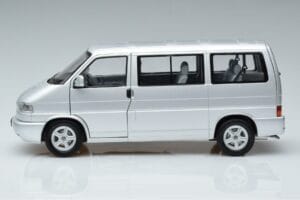 Volkswagen T4b Transporter Caravelle Minibus Schuco 1:18 450041500 Metall – Bild 5 von 8