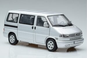 Volkswagen T4b Transporter Caravelle Minibus Schuco 1:18 450041500 Metall – Bild 6 von 8