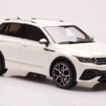Volkswagen Tiguan R Weiss Otto 1:18 - image 4 of 6