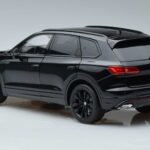 Volkswagen Touareg CR Schwarz FAW 1:18 LTC761021BLA Metall - image 6 of 7