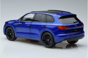 Volkswagen Touareg CR Blau FAW 1:18 LTC761021BLU Metall – Bild 6 von 7