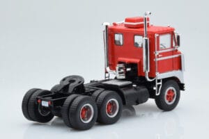 White 7400 Rot Silber IXO 1:43 TR170 Metall – Bild 2 von 5