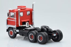 White 7400 Rot Silber IXO 1:43 TR170 Metall – Bild 4 von 5