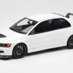 Mitsubishi Lancer Evo VIII MR FQ-400 Weiss Otto 1:18
