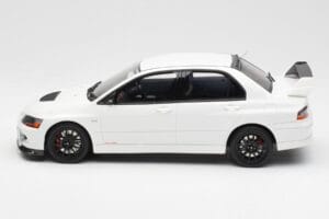 Mitsubishi Lancer Evo VIII MR FQ-400 Weiss Otto 1:18 OT777 Resin – Bild 3 von 6