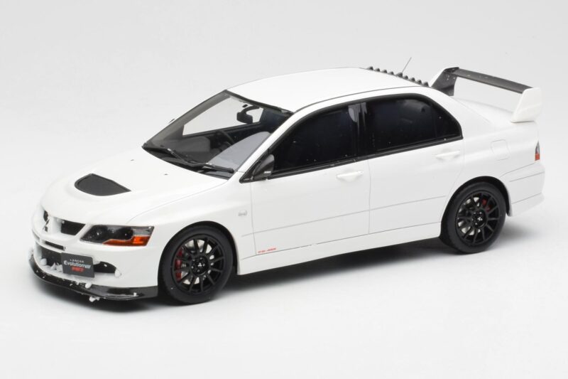 Mitsubishi Lancer Evo VIII MR FQ-400 Weiss Otto 1:18