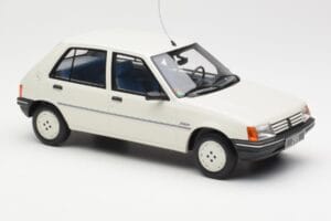 Peugeot 205 Junior Weiss Otto 1:18 OT463 Resin – Bild 4 von 6