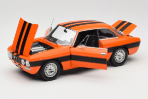 Alfa Romeo 2000 GTV Orange Norev 1:18 187918 Metall – Bild 2 von 8