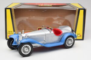Alfa Romeo 2300 Spider Silberblau Bburago 1:18 3008 Metall – Bild 8 von 8