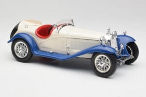 Alfa Romeo 2300 Spider Weiss & Blau Bburago 1:18 3008-M1 Metall – Bild 4 von 6
