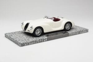 Alfa Romeo 6C 2500 SS Corsa Spider Weiss Minichamps 1:18 107120232 Resin