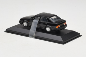 Alfa Romeo 75 3.0 V6 Schwarz Minichamps 1:43 403120463 Metall – Bild 3 von 4