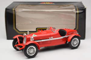 Alfa Romeo 8C 2300 Monza Rot Bburago 1:18 3014 Metall – Bild 6 von 6