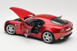 Alfa Romeo 8C Competizione Rot Bburago 1:18 18-11021 Metall – Bild 5 von 8