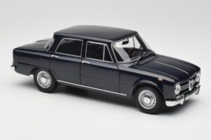 Alfa Romeo Giulia 1300 Blau Minichamps 1:18 180120905 Metall – Bild 6 von 8