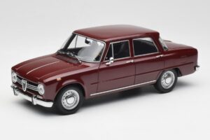 Alfa Romeo Giulia 1300 Dunkelrot Minichamps 1:18 180120906 Metall