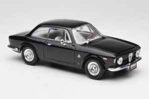 Alfa Romeo Giulia Sprint GTA Schwarz Road Signature 1:18 92348 Metall – Bild 6 von 8