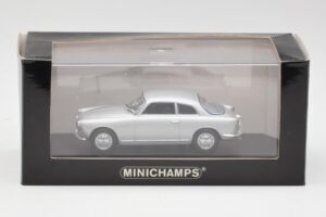 Alfa Romeo Giulietta Sprint Silber Minichamps 1:43 400120400 Metall – Bild 4 von 4