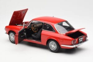 Alfa Romeo GT 1300 Junior LHD Rot AUTOart 1:18 70131 Metall – Bild 5 von 8