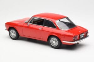 Alfa Romeo GT 1300 Junior LHD Rot AUTOart 1:18 70131 Metall – Bild 7 von 8