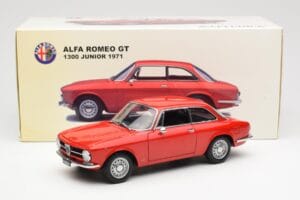 Alfa Romeo GT 1300 Junior LHD Rot AUTOart 1:18 70131 Metall – Bild 8 von 8