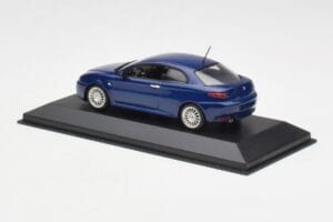 Alfa Romeo GT Dark Blue Metallic Minichamps 1:43 400120326 Metall – Bild 3 von 4