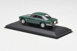 Alfa Romeo Giulia GTA 1300 Junior Grün Minichamps 1:43 ALFA010 Metall – Bild 3 von 4