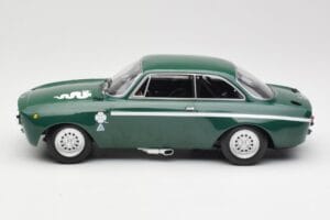 Alfa Romeo GTA 1300 Junior Grün Minichamps 1:18 155120022 Metall – Bild 3 von 6