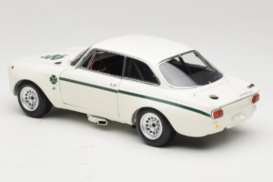Alfa Romeo GTA 1300 Junior Weiss Minichamps 1:18 100120501 Metall – Bild 7 von 8